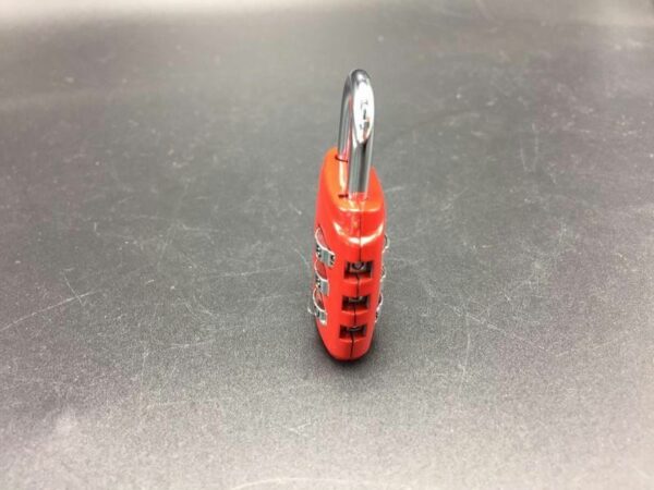 Cheap red travel padlock — изображение 2