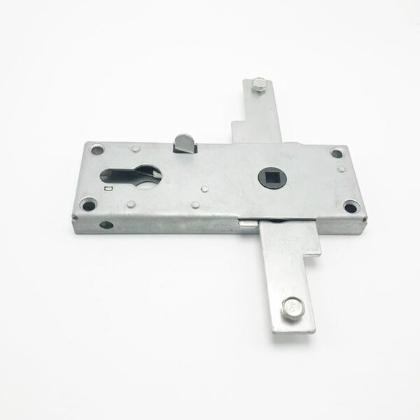 Convenient emergency garage door lock body - Image 4