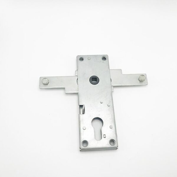 Convenient emergency garage door lock body - Image 3